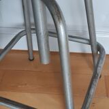Industrial screw stool