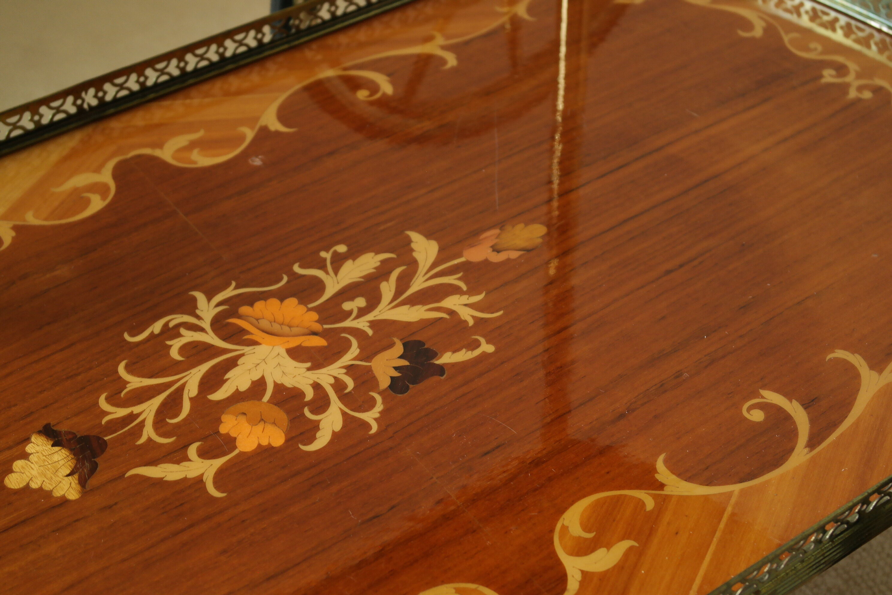 Desserte bar vintage in mahogany marquetry