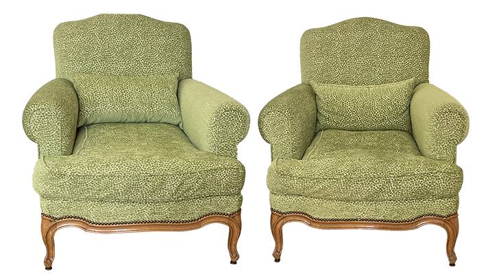 Paire de bergères de style Louis XV relookées