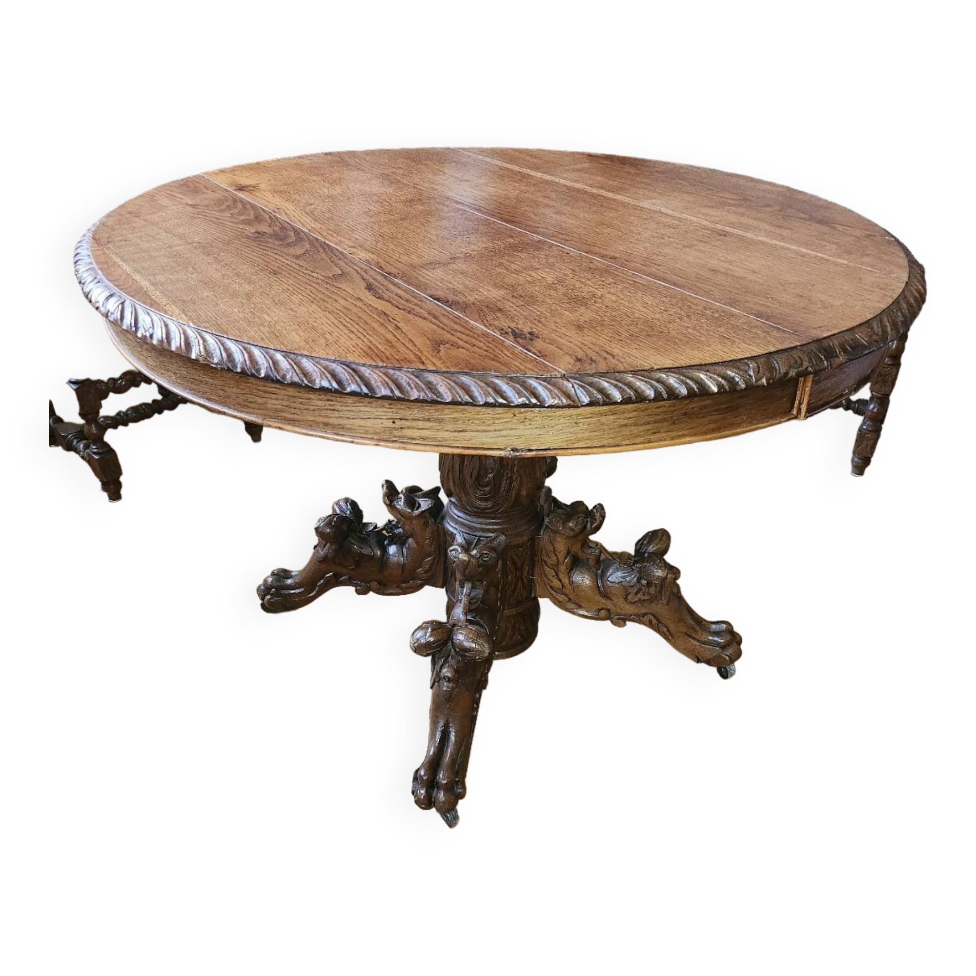 Round central leg table