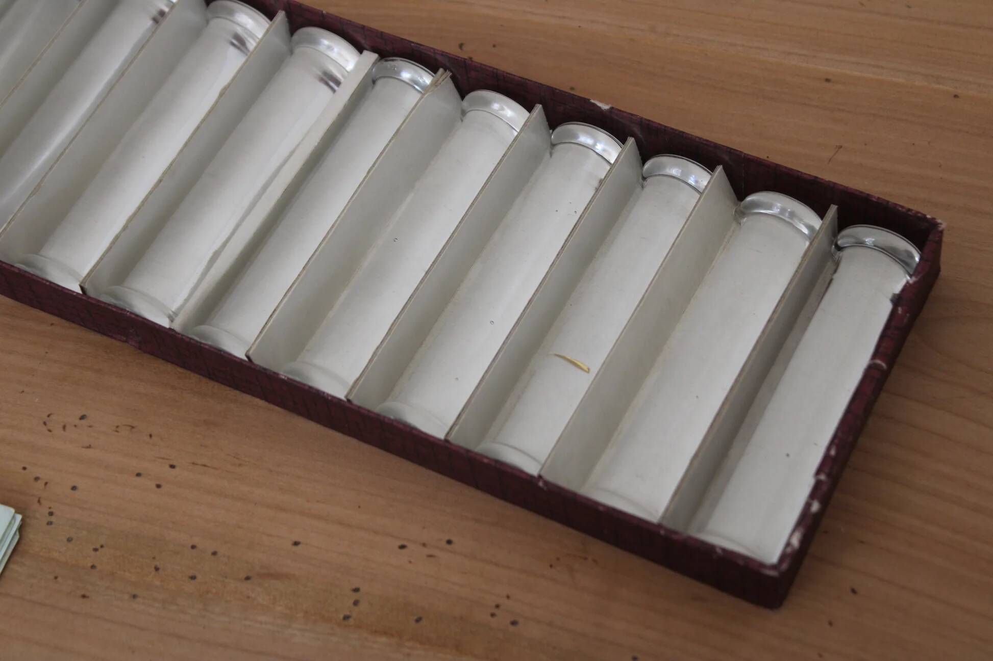 Set of 12 vintage glass knife rests – Original box – Hungary