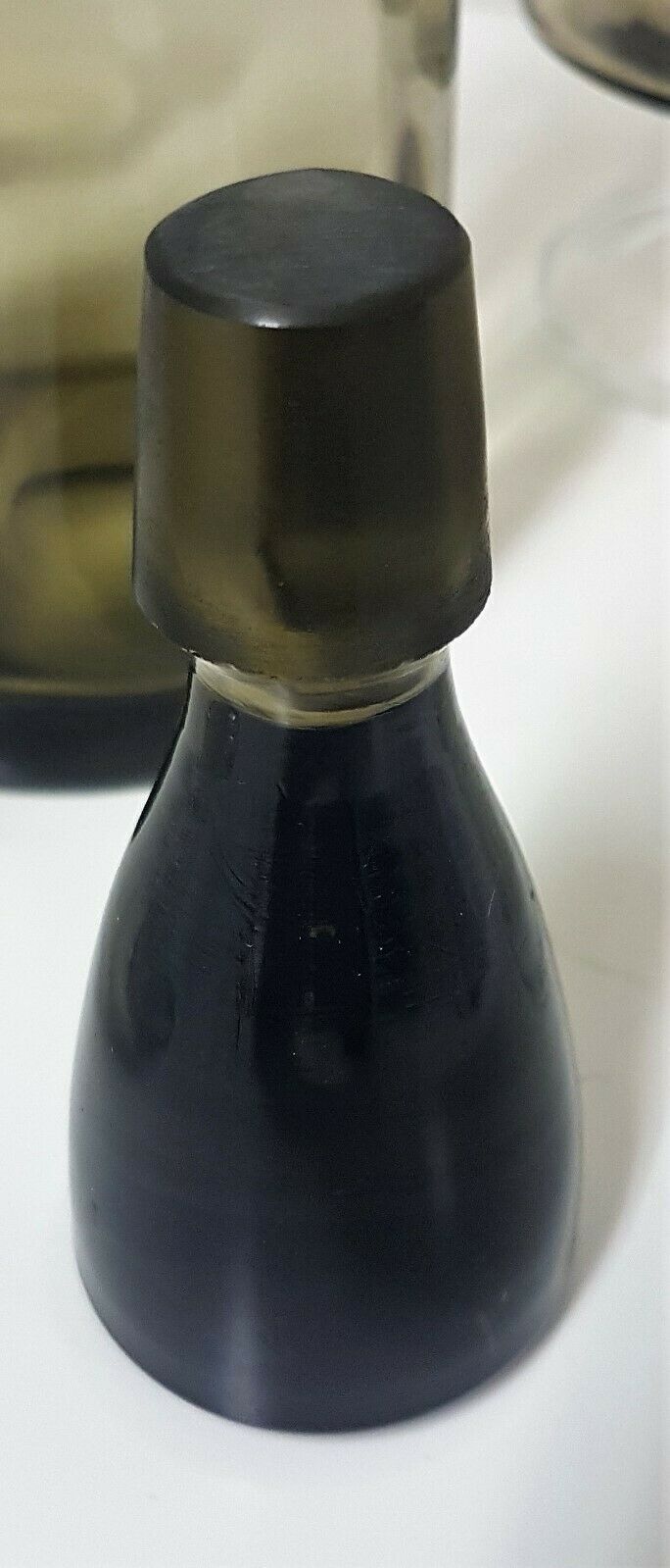 Tinted glass liquor service