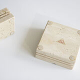 Smoking service in travertine