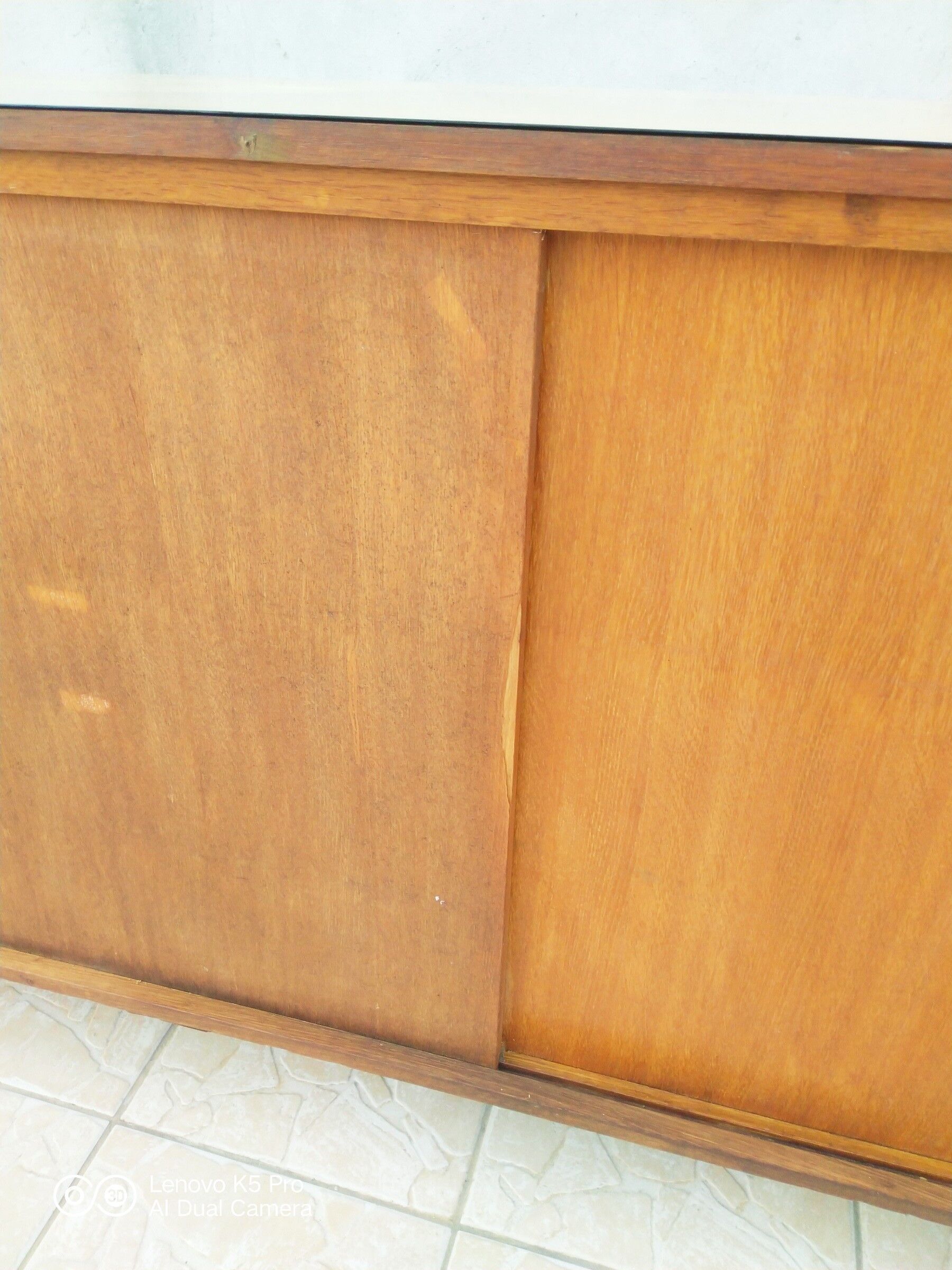 Vintage oak veneer line buffet (2)