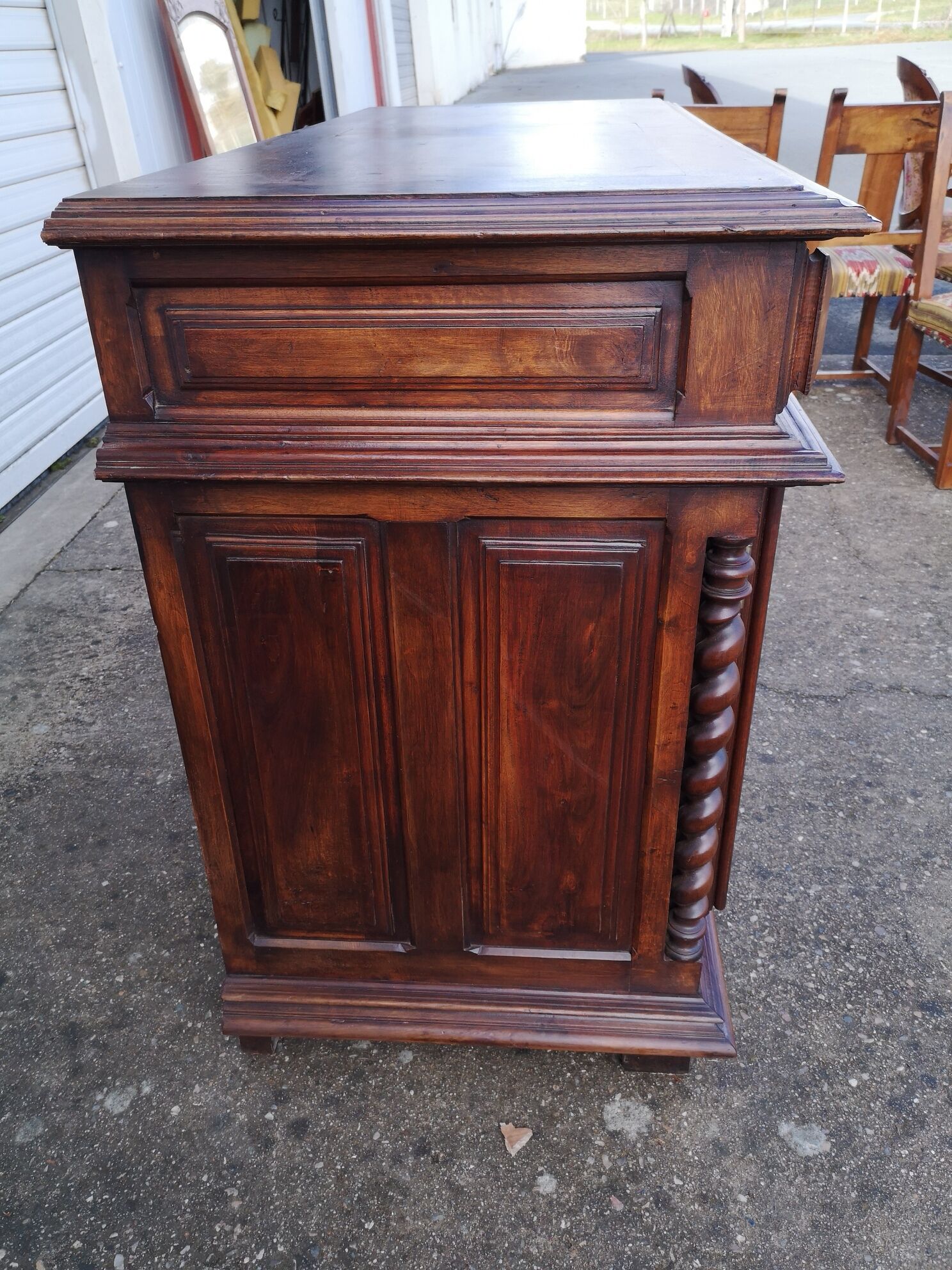 Louis XIII style buffet