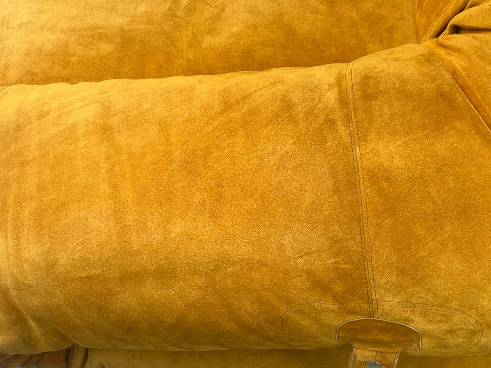 Nubuck leather amphibious sofa by Alessandro Becchi for Giovannetti,