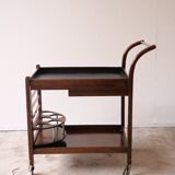 Serving art deco tork