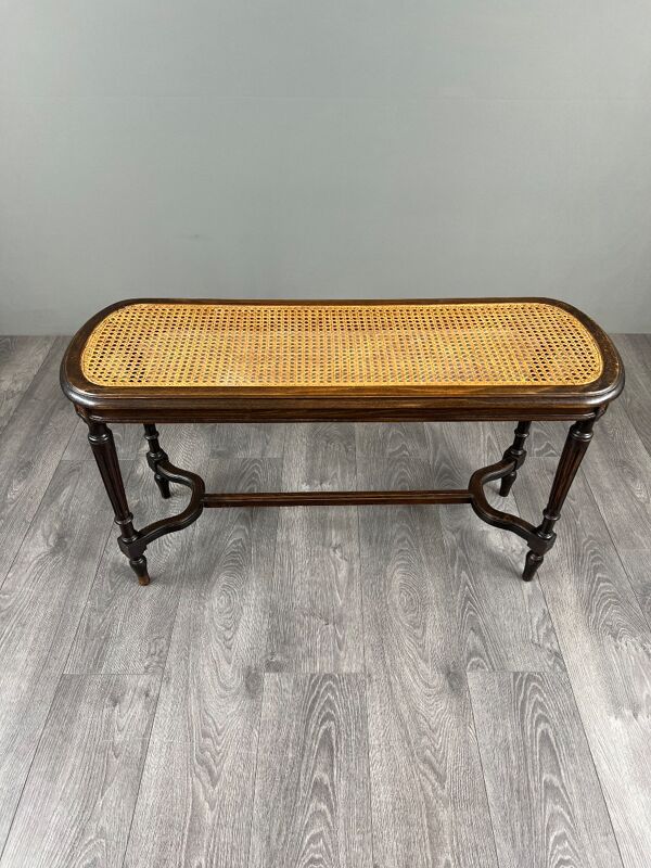 Banquette ancienne en bois, assise cannée, style Louis XVI, XXe Siècle