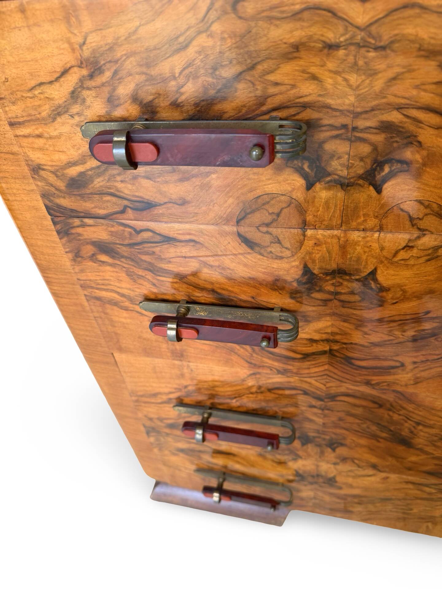 Walnut burl commode, Italian Art Deco, 1940s.