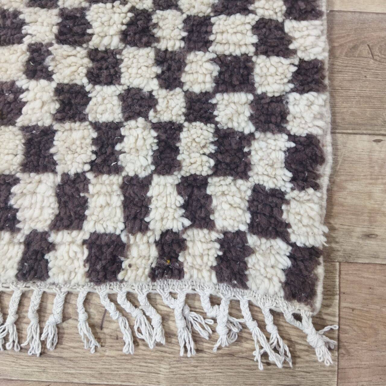 Handmade wool Berber rug 256x150 cm