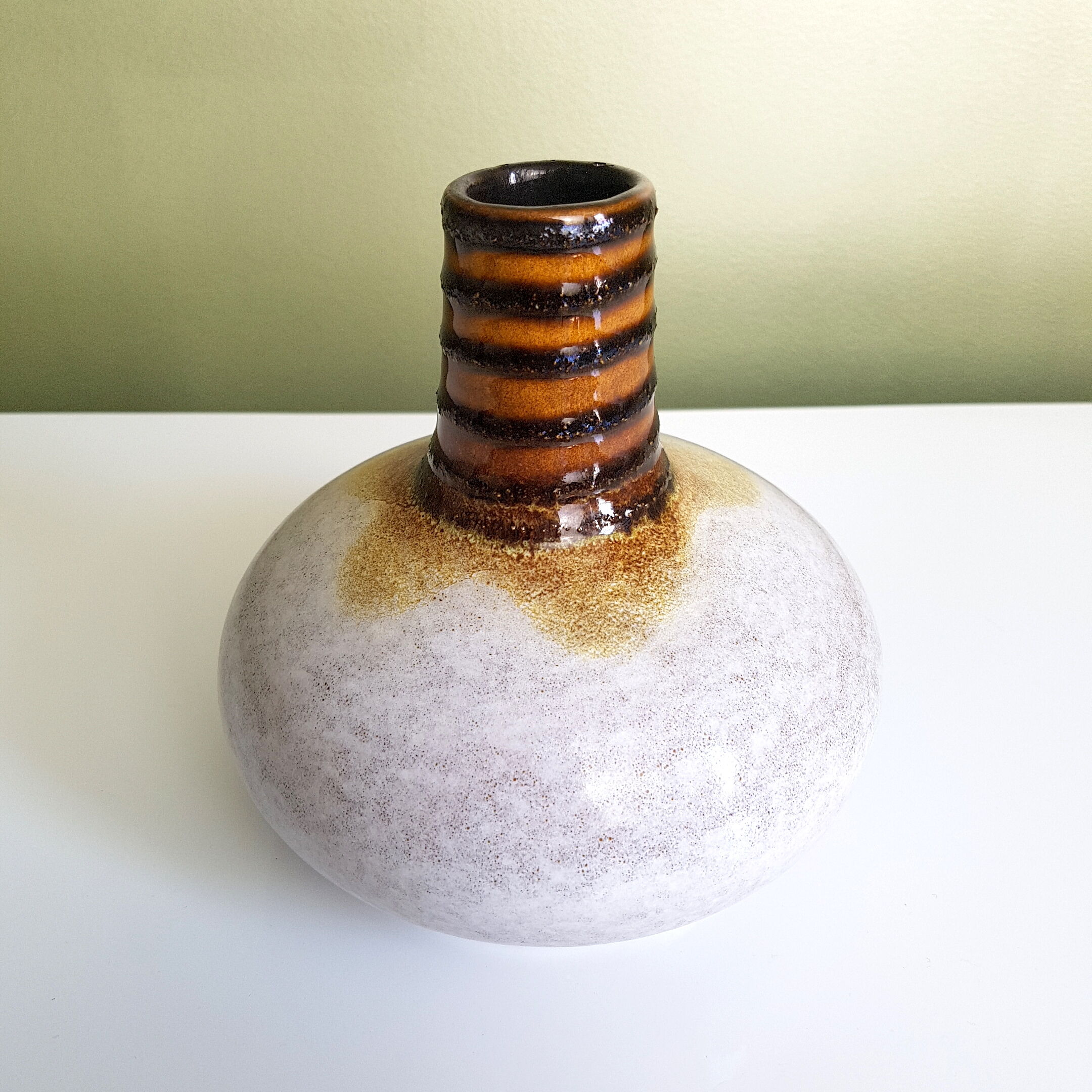 Col Brown vase ceramic spiral pattern German Fat Lava Era