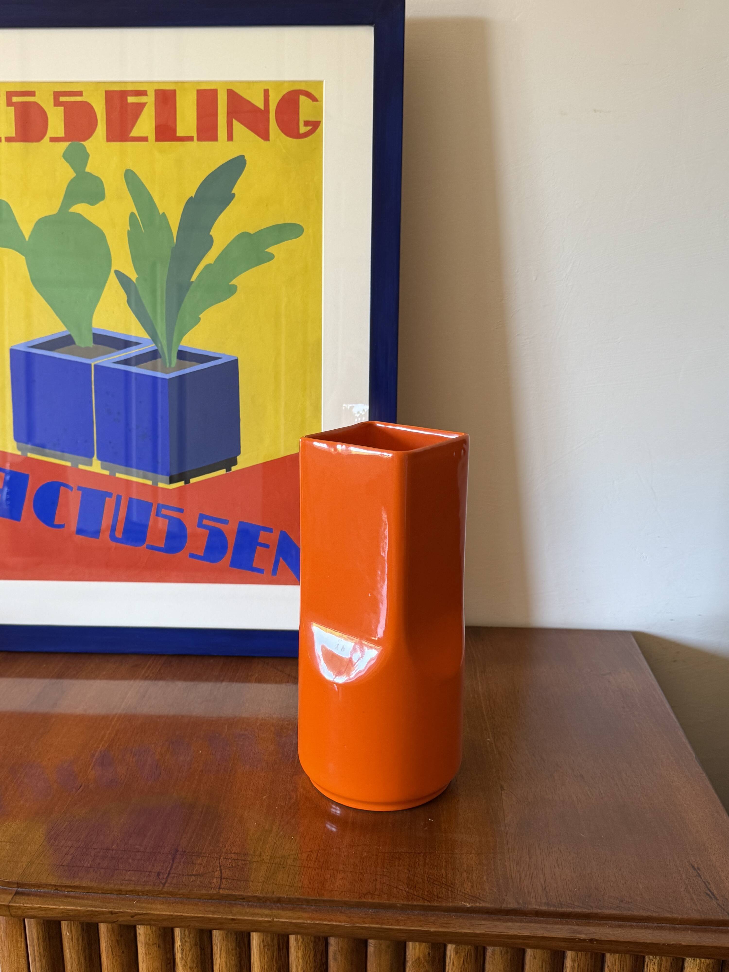 Studio Opi, space age orange ceramic vase, Gabbianelli Italy ca. 1960