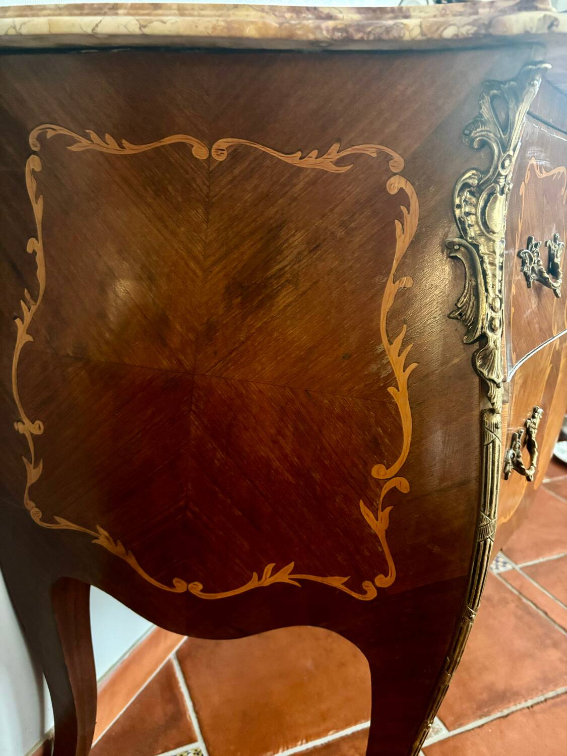 commode de style Louis XV