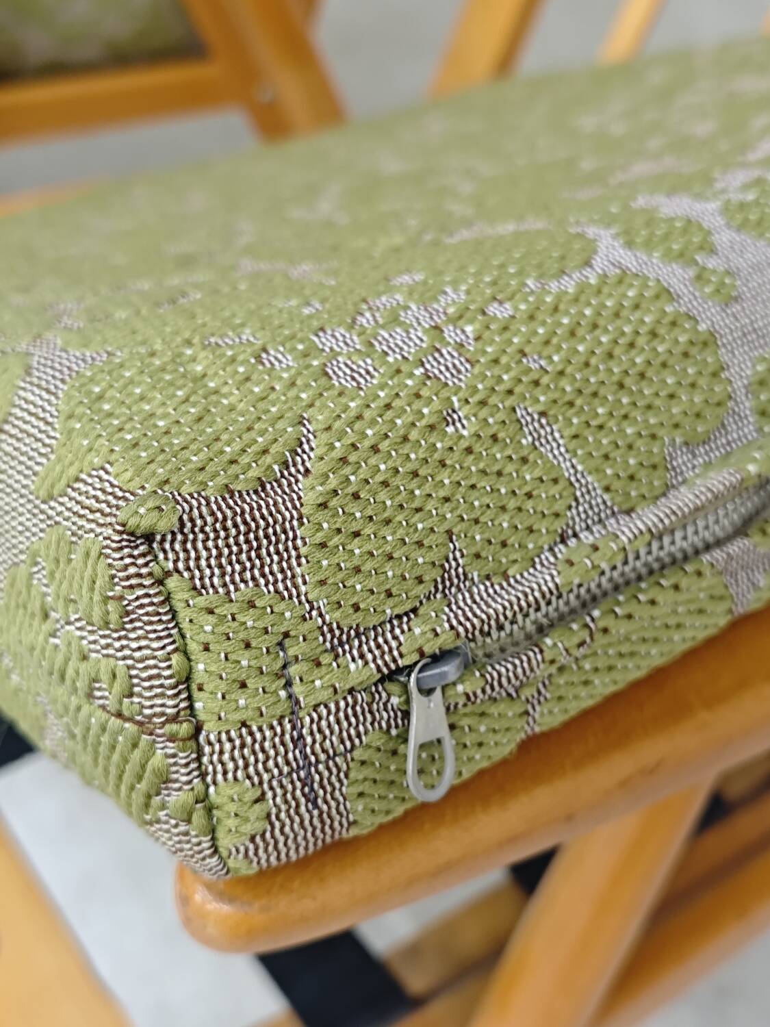 Pair of "boomerang" armchairs by Antonin Suman for Ton "Thonet" 1960