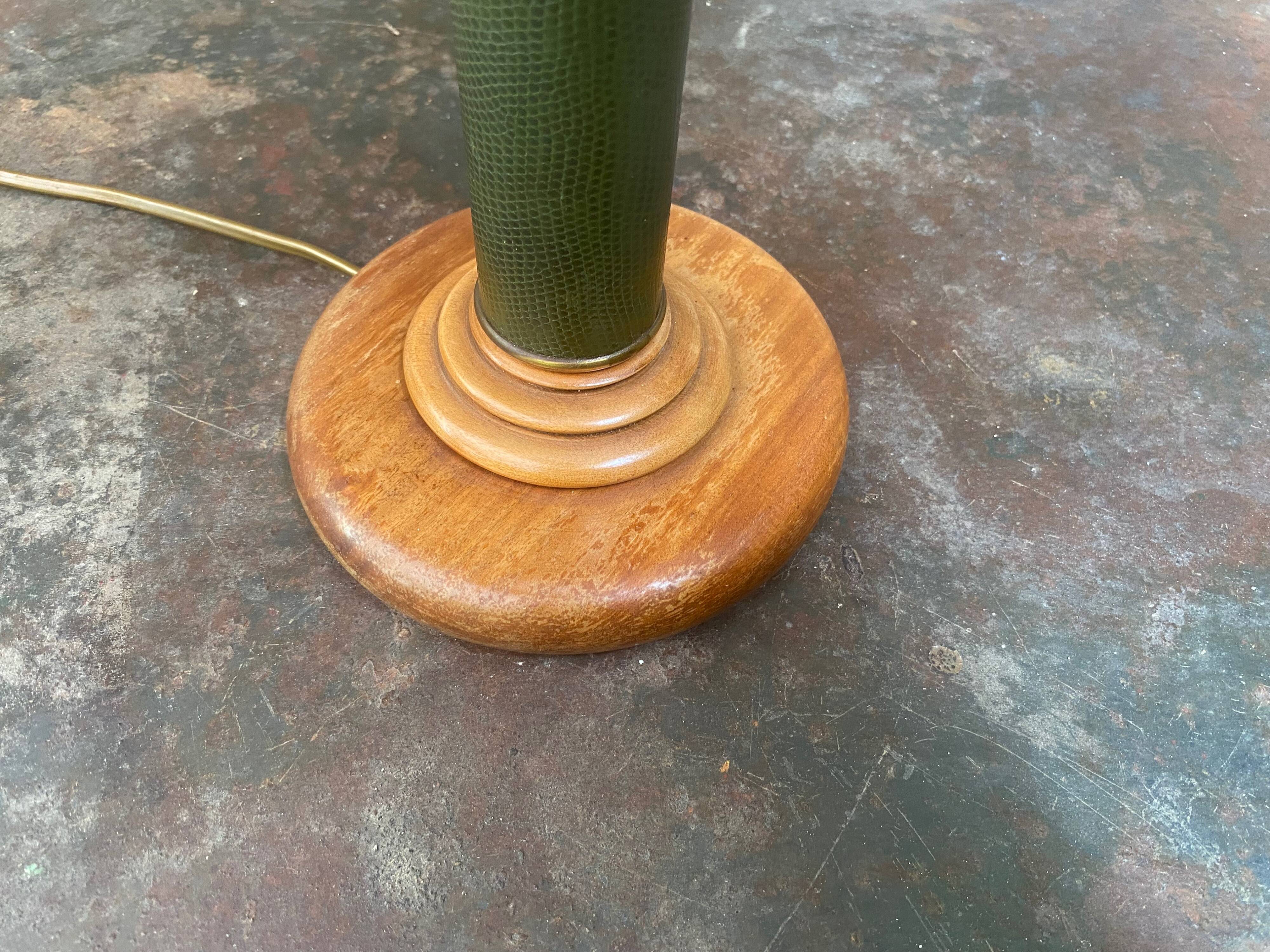 Lampe vintage en simili cuir vert