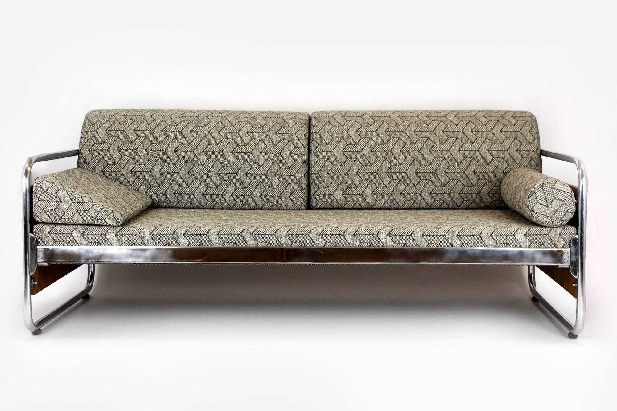 Restored Bauhaus Tubular Steel and Chrome Sofa, Czechoslovakia, 1940s