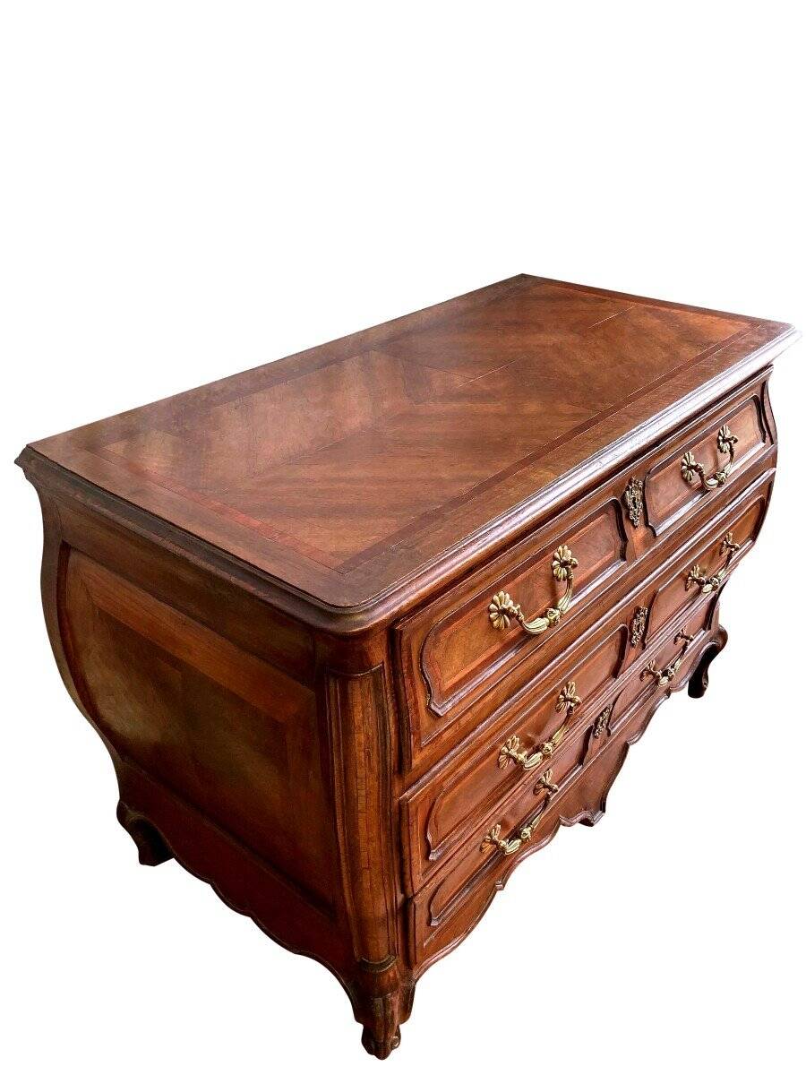 Bordeaux commode from the 18th century