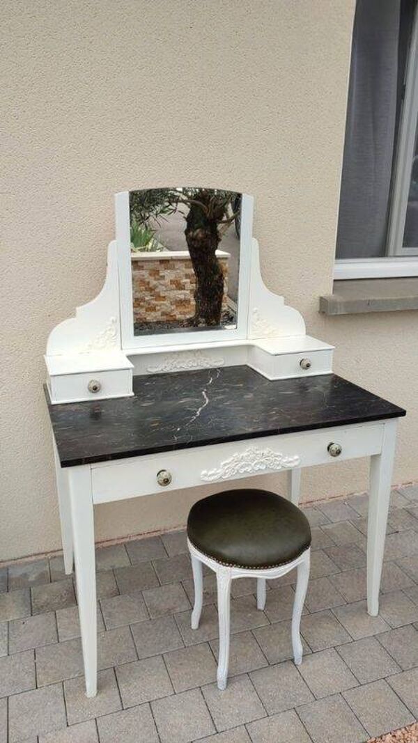 Coiffeuse plateau marbre avec tabouret