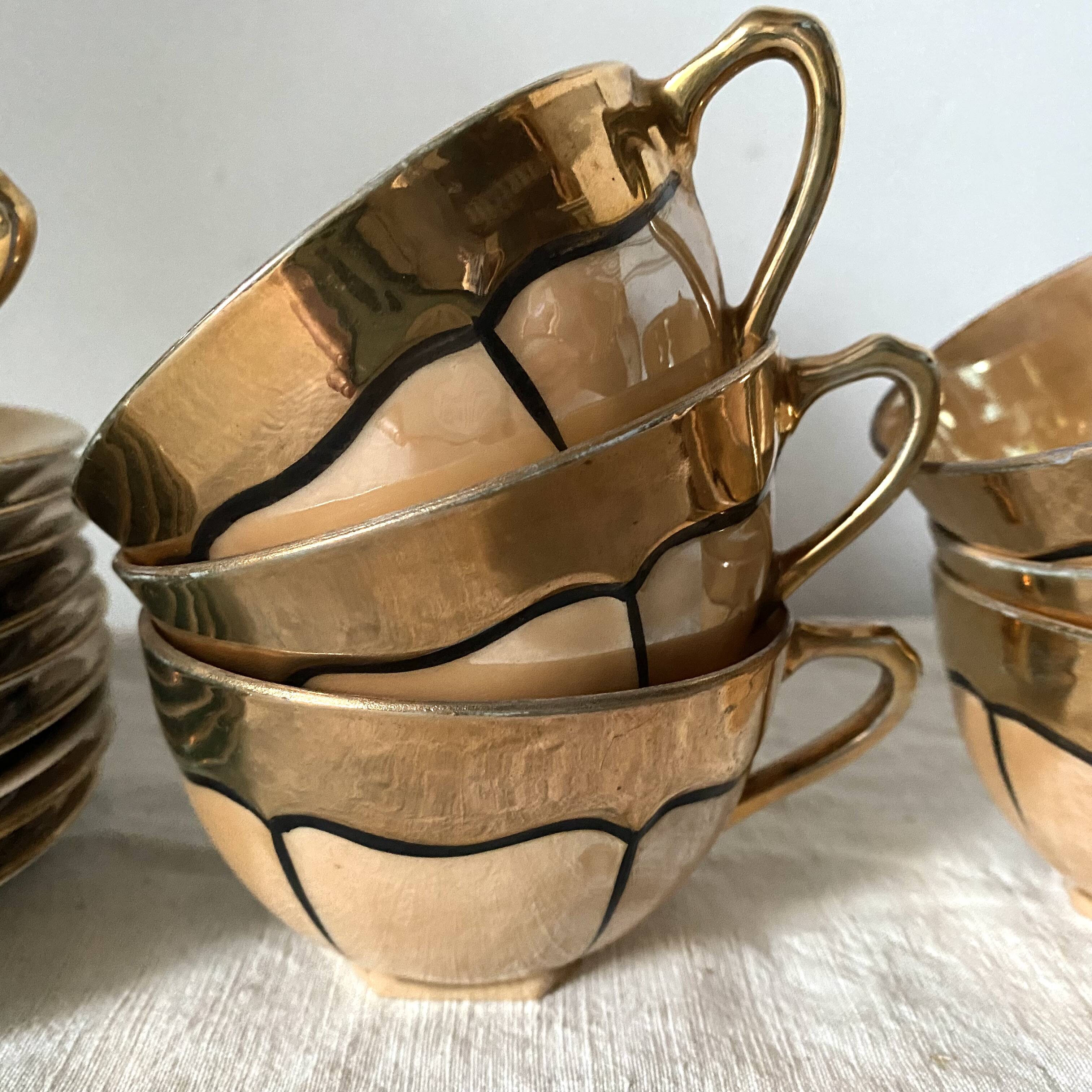 Fine porcelain cups, pearly, Japan