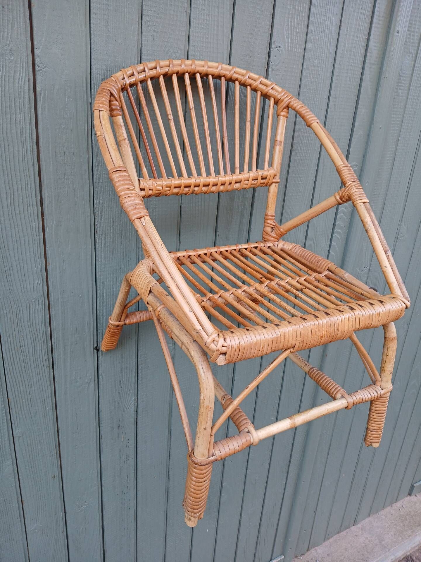 Petit fauteuil enfant en osier 
