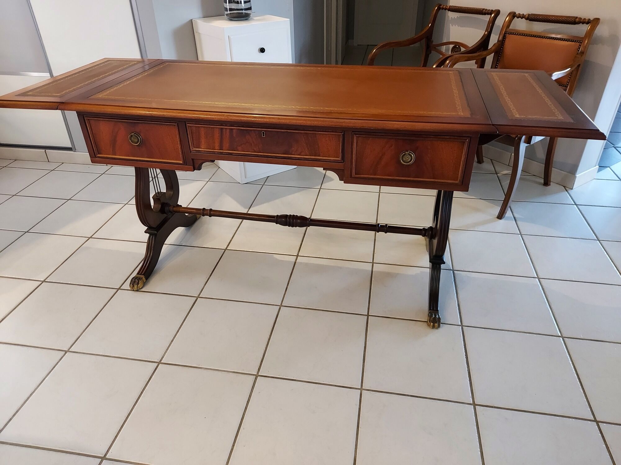 English flap desk and these 2 armchairs early XXeme