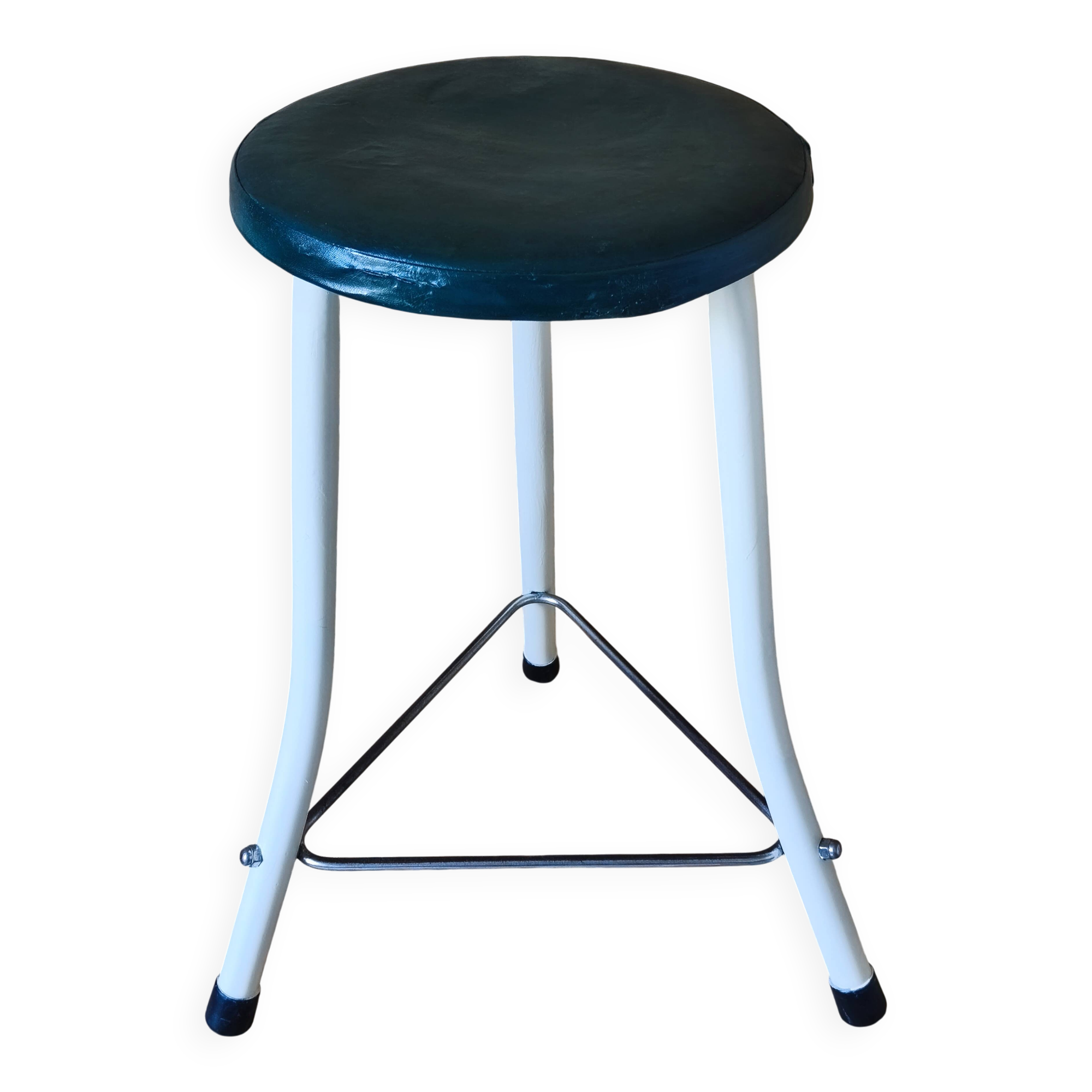 Tripod stool