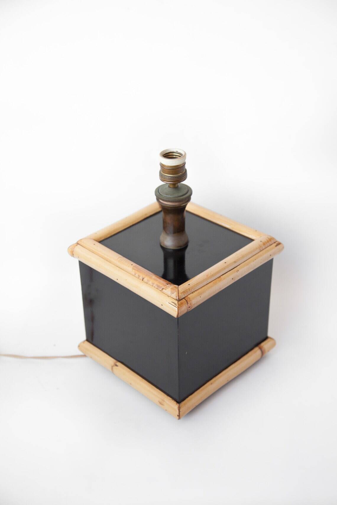 Tommaso Barbi style lamp, table lamp, living room lamp, black lacquered and bamboo square foot lamp