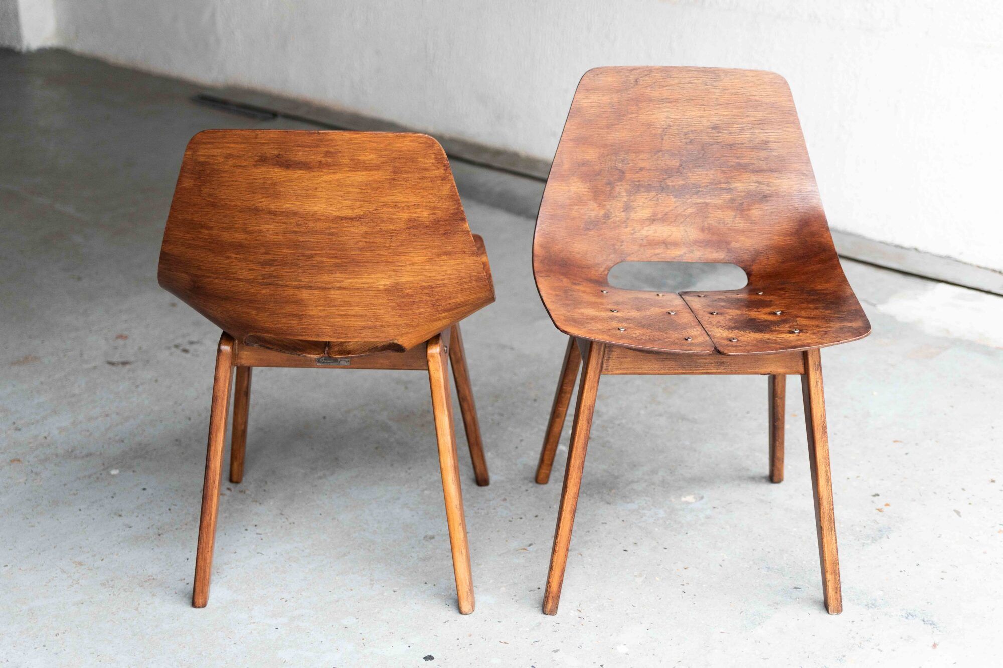Set of 6 'Tonneau' dining chairs by Pierre Guariche