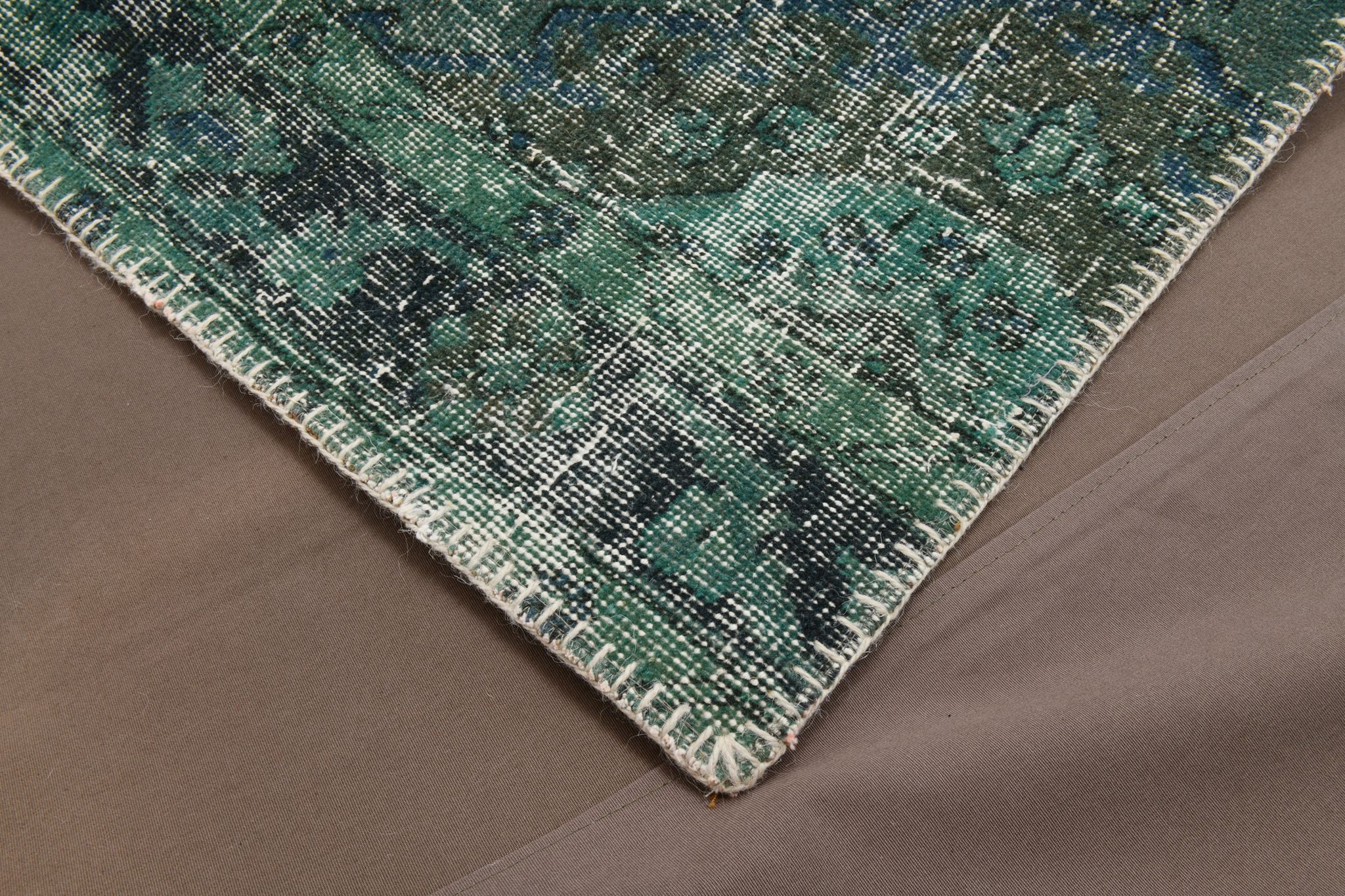 7x10 distressed multciolor vintage rug 301x220cm