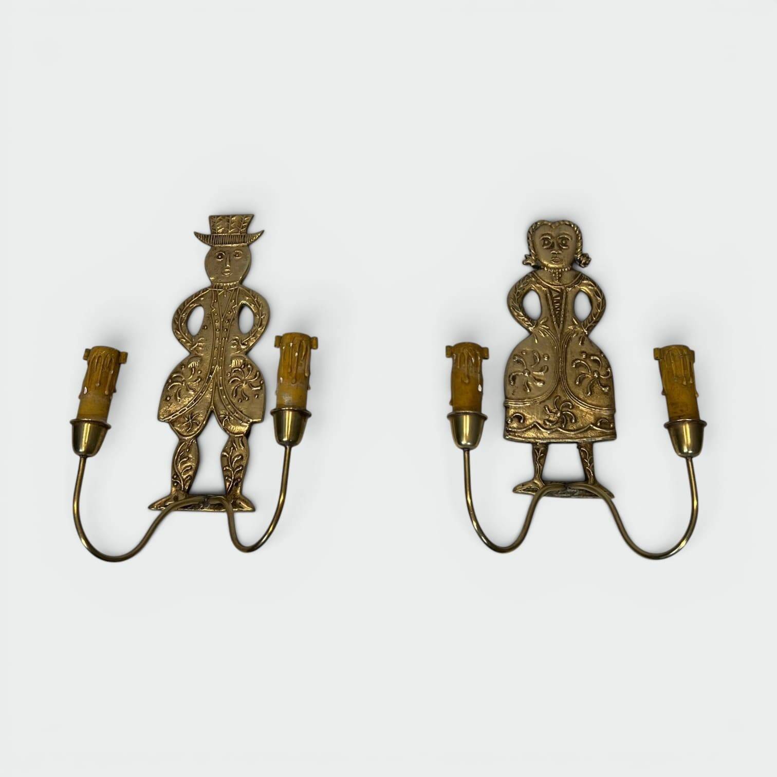 Paire d'Appliques Néoclassiques en Laiton à Décor de Personnages, Homme et
