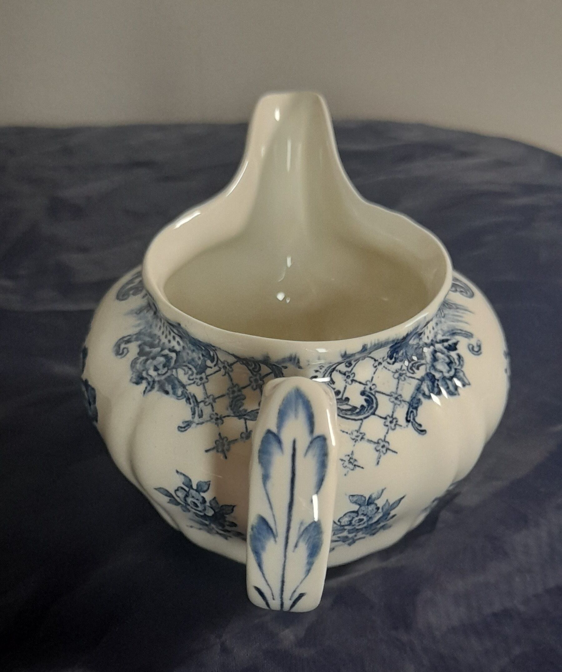 Coffee cup & milk pot, Valéria model by Villeroy & Boch