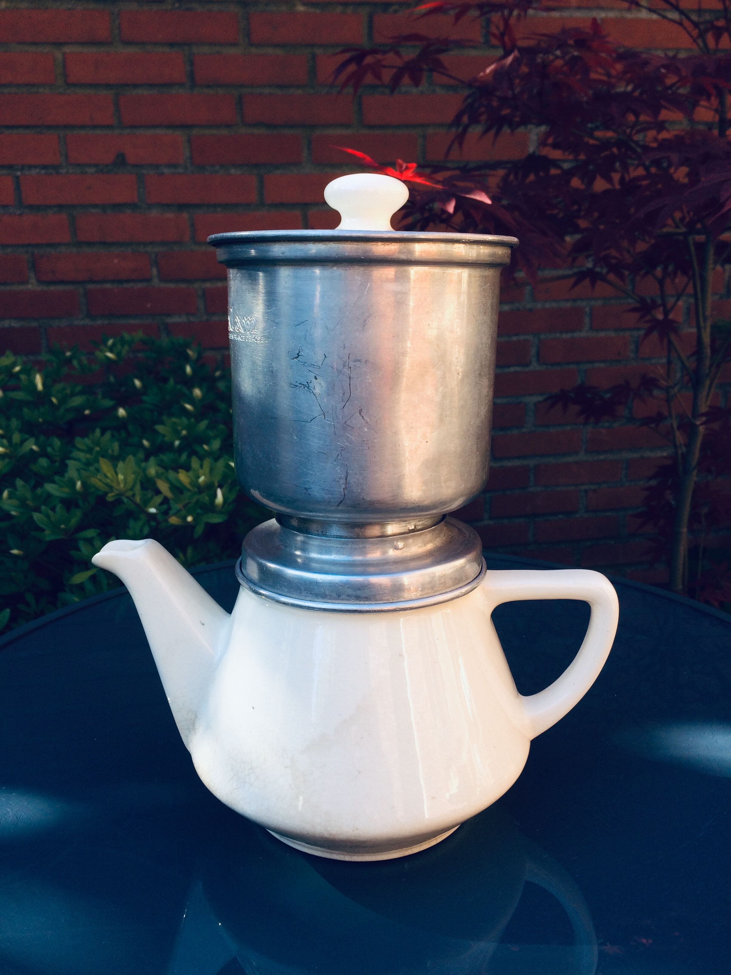 Ancienne cafetière mécanique en faïence et filtre en acier - Villeroy et Boch