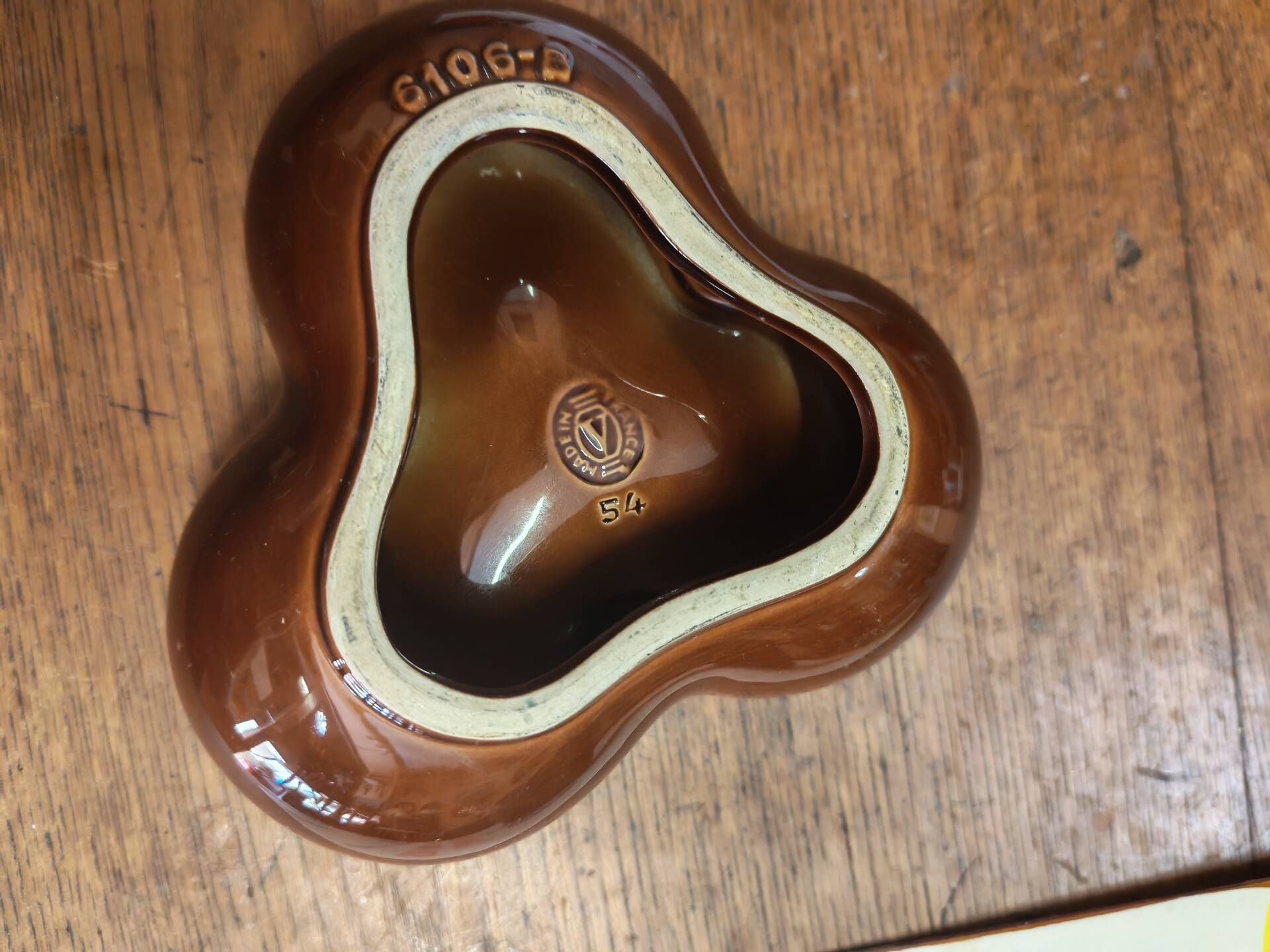 Cendrier vide poche en céramique midcentury