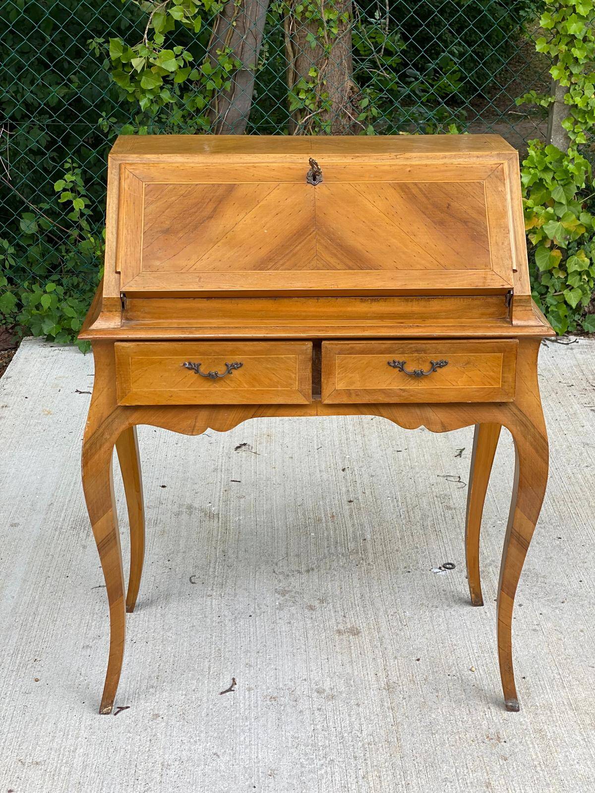 Louis XV style sloping desk in gilded marquetry, Napoleon III period