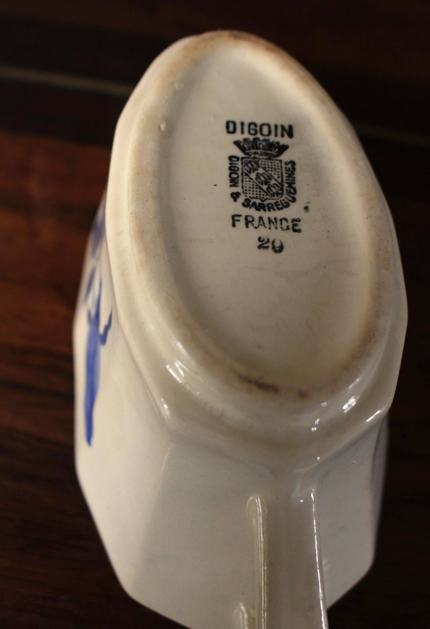 Blue rose sauce boat Digoin Sarreguemines