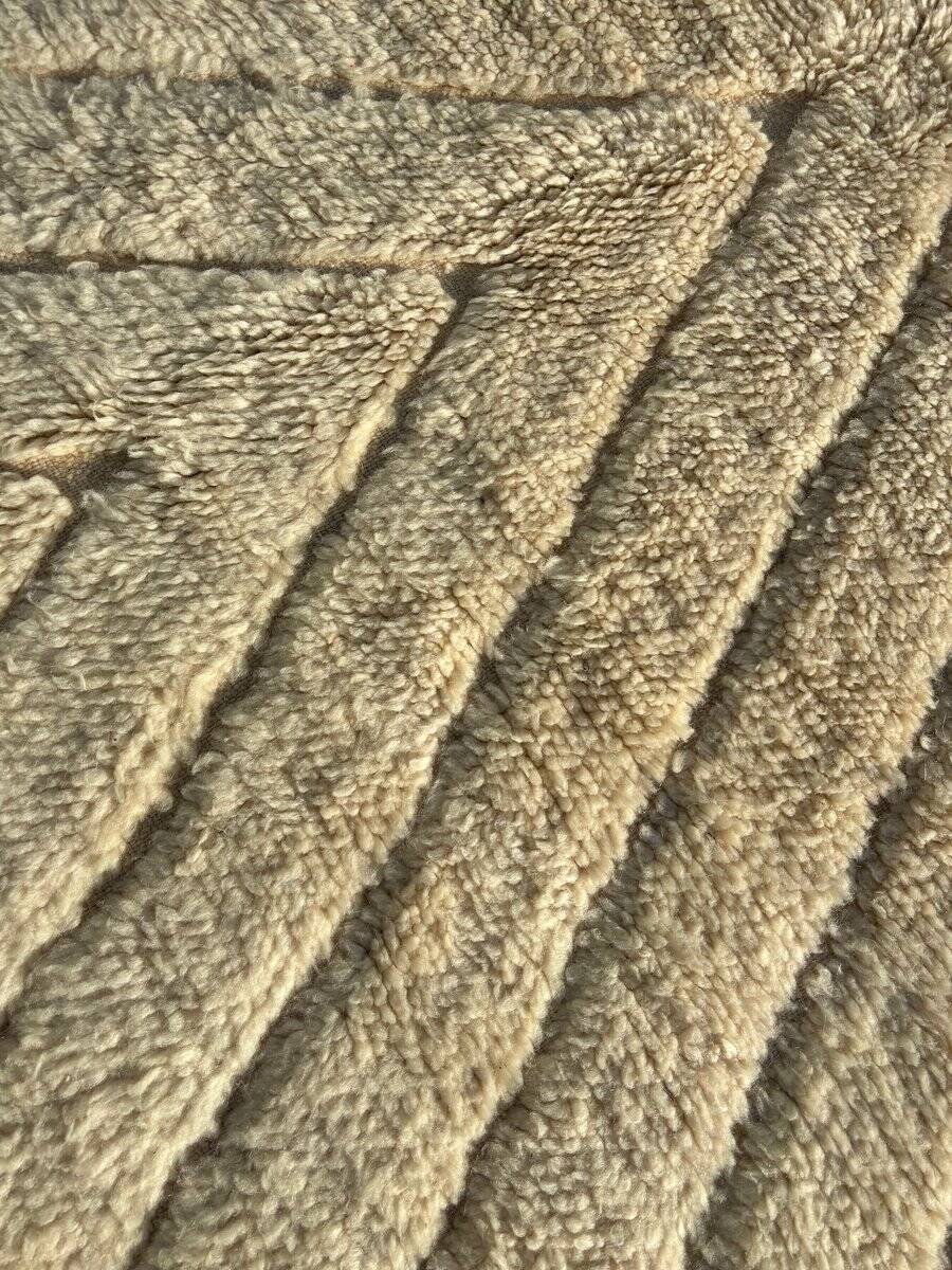 Moroccan Berber rug Beni Ouarain in beige wool