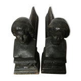 Pair of channels bust Marianne
