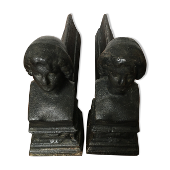 Pair of channels bust Marianne