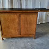 Expandable child desk