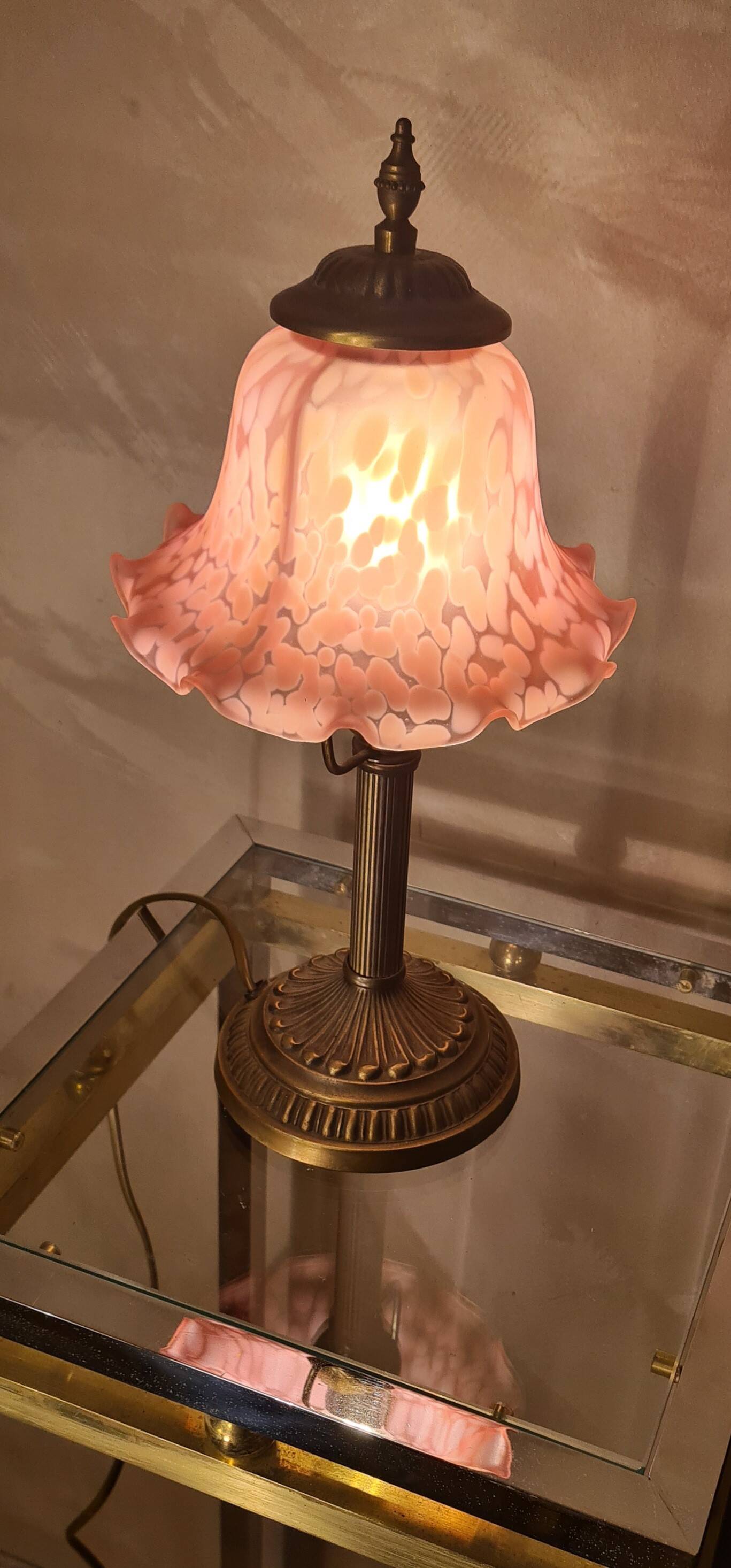 Art deco style lamp