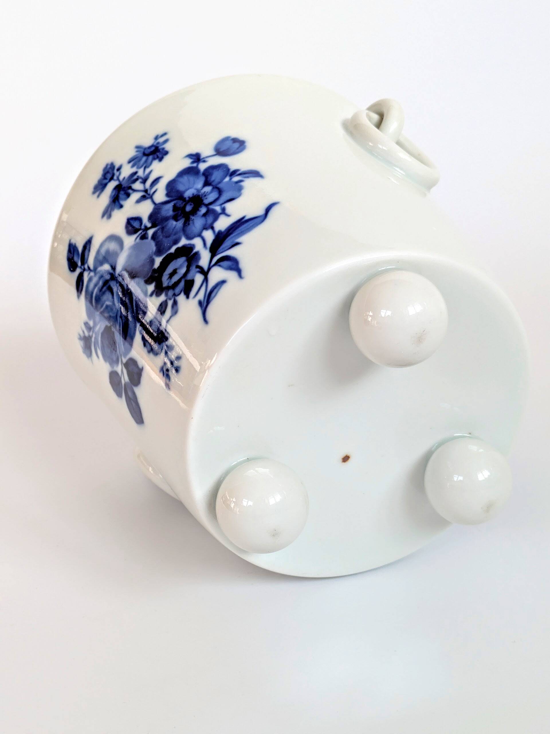 Porcelain Planter with Feet | Cobalt Blue Flora Decor | Lyngby Denmark