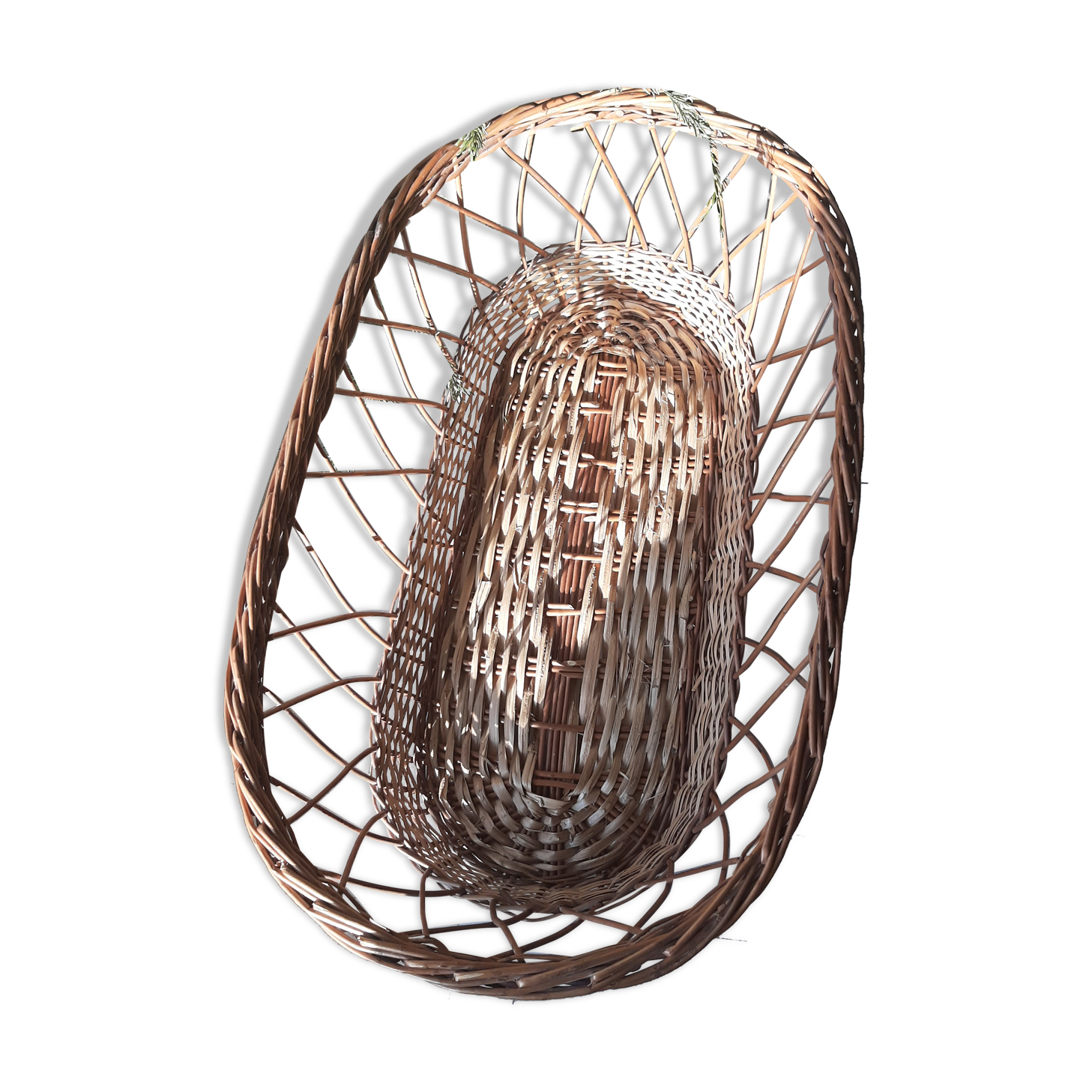 Rattan baby bassinet + stand