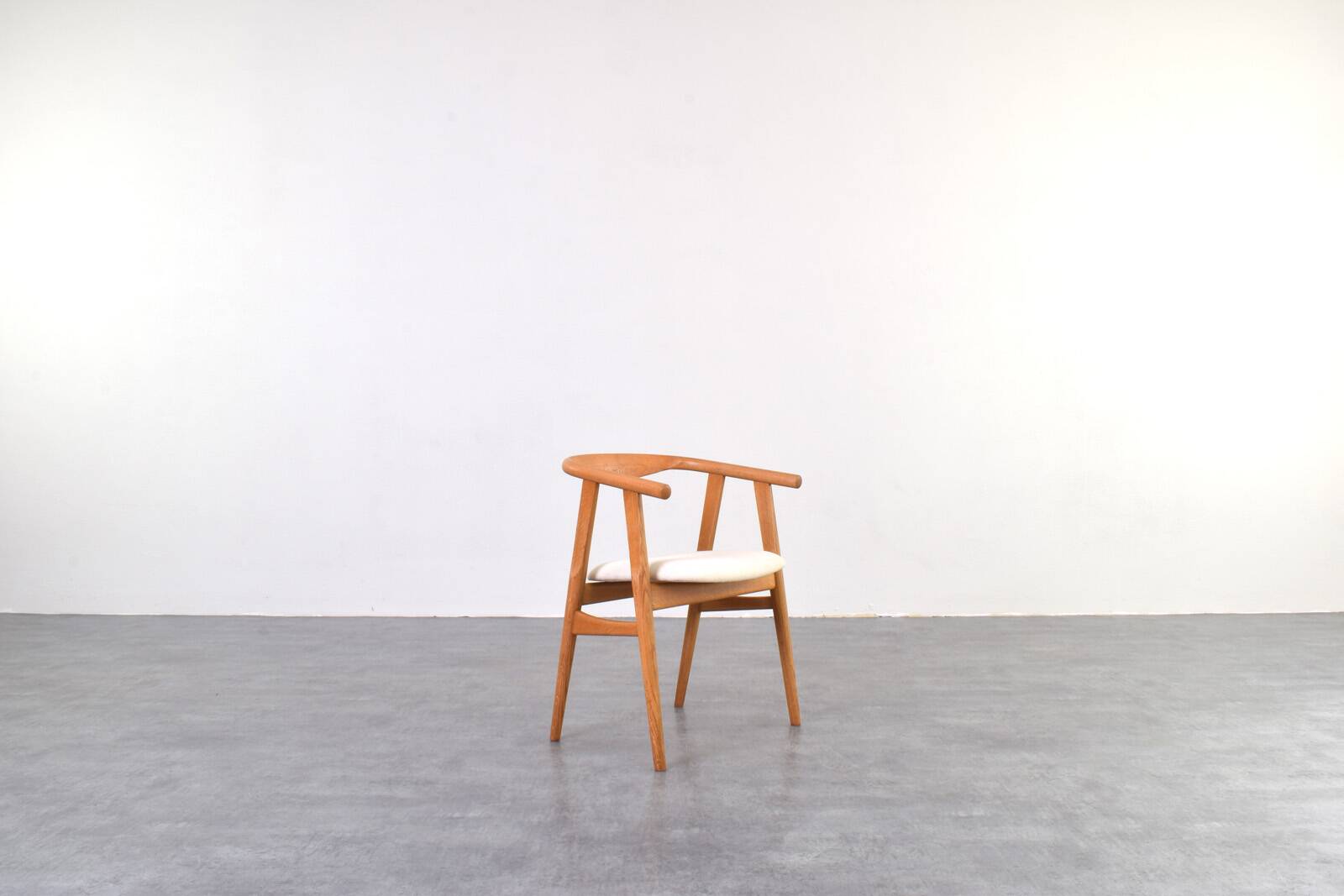 Mid-Century Oak Dining Chair by Hans Wegner for Getama, 1970s.