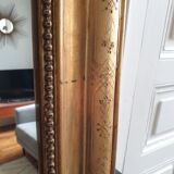 Golden mirror with pediment 98x151cm