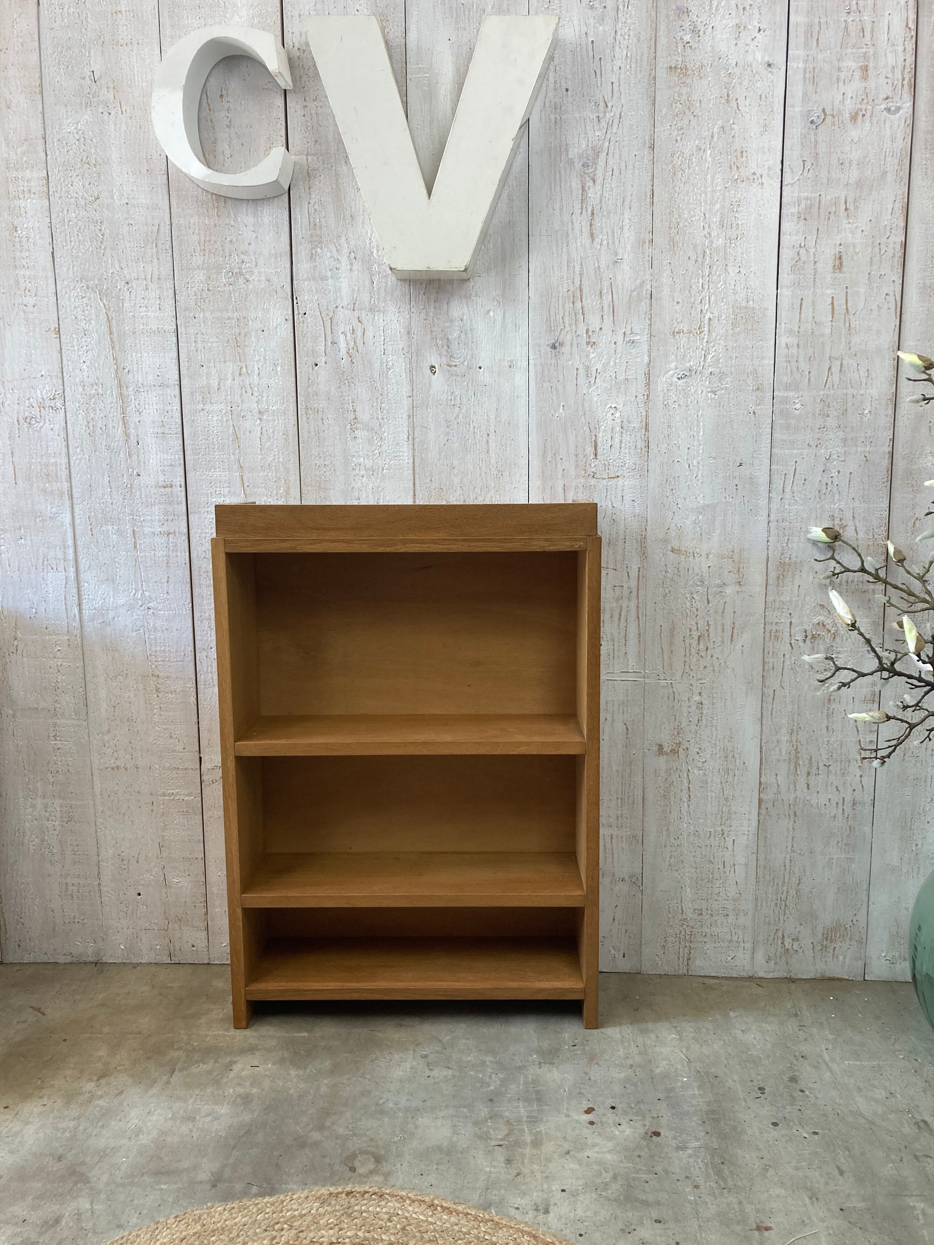 Etagère vintage
