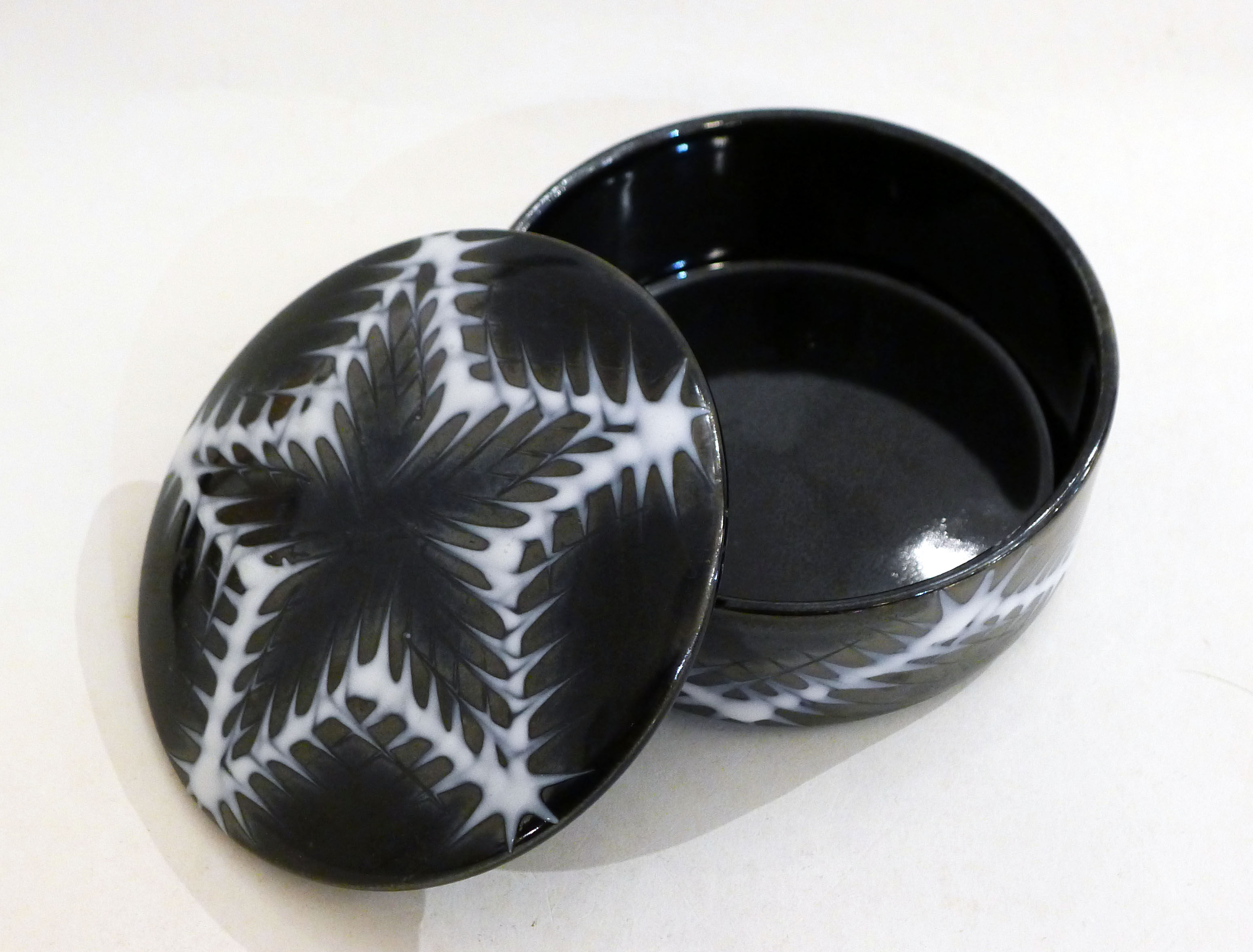 Earthenware star box