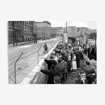 Photography, "Berlin, Sunday near the wall", 1965 / NB / 15 x 20 cm