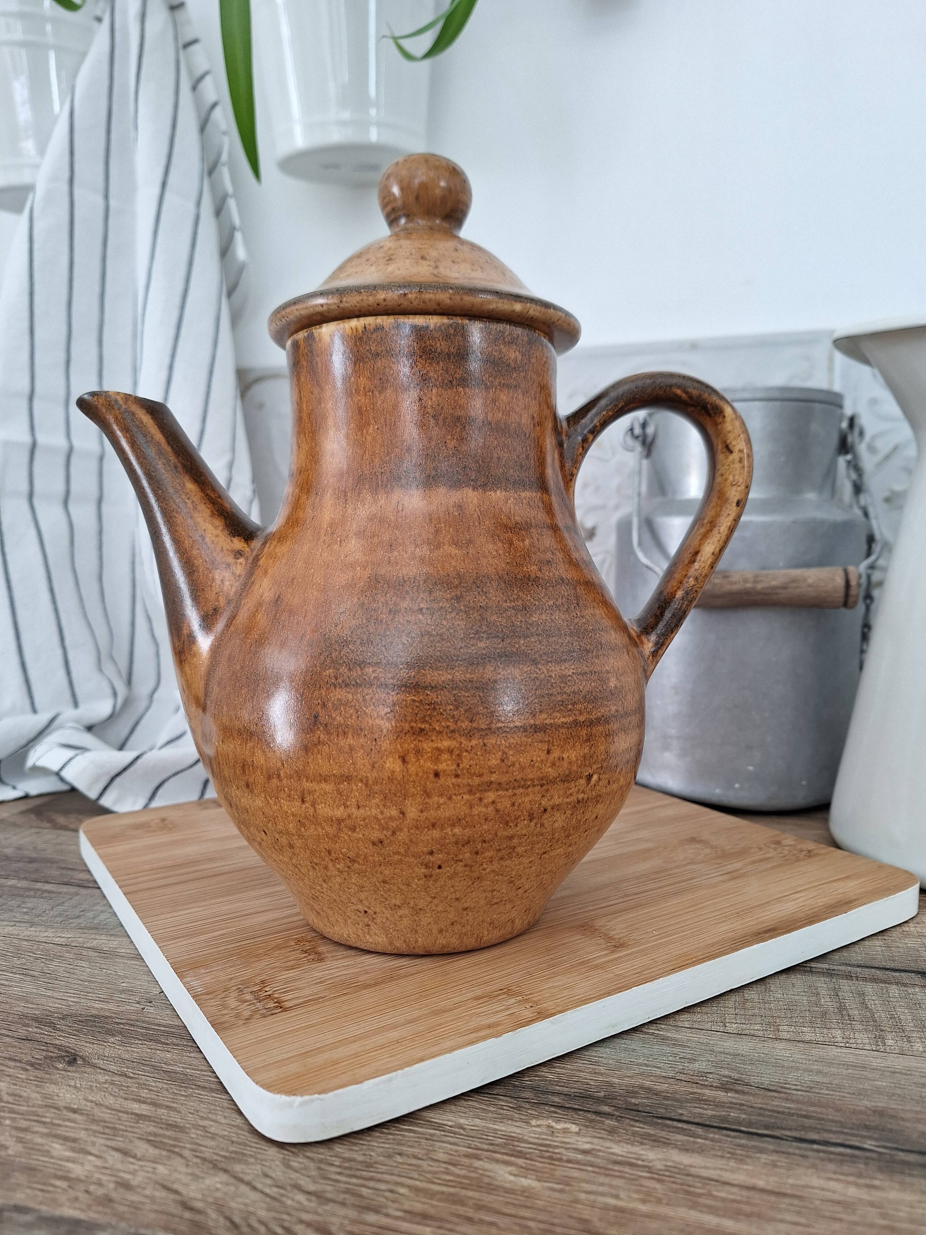 Vintage stoneware teapot / coffee pot
