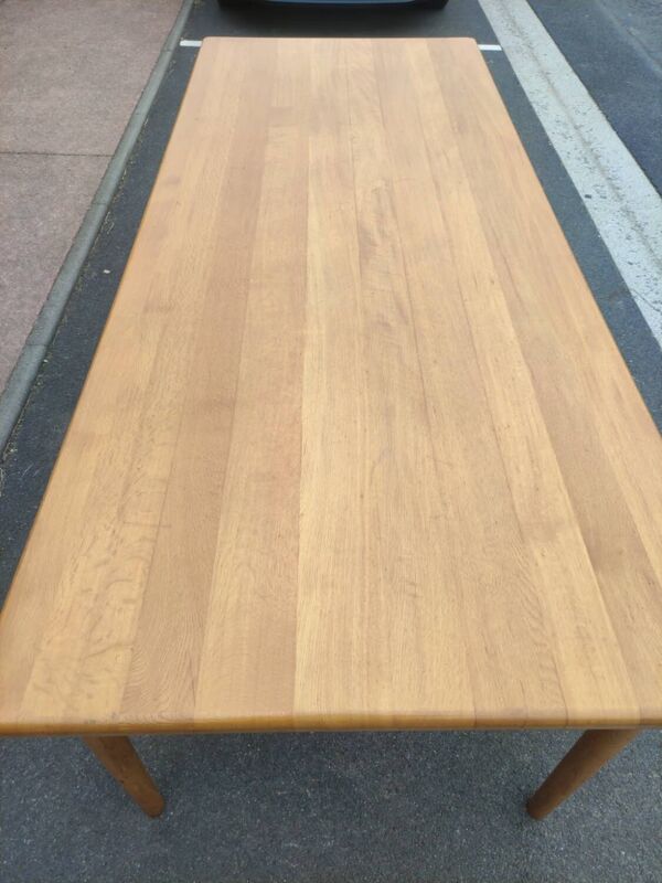 Table living en chêne