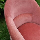 Pink toad armchair